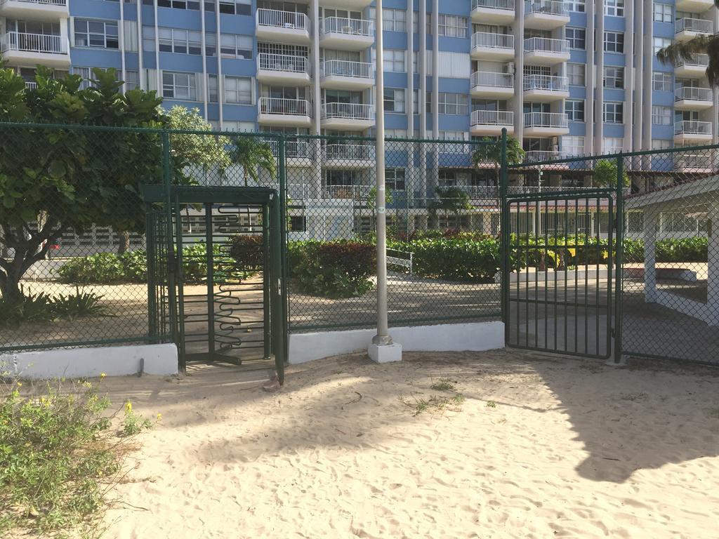 Marbella Del Caribe Beachfront San Juan Extérieur photo